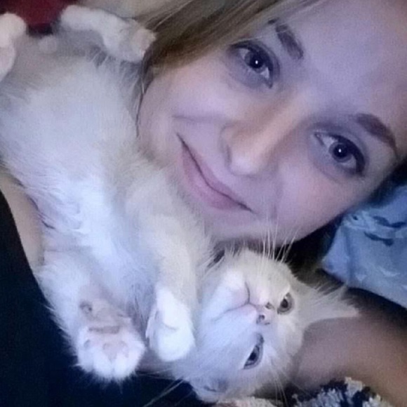 Meet your Posher, Jessica - Picture 1 of 1